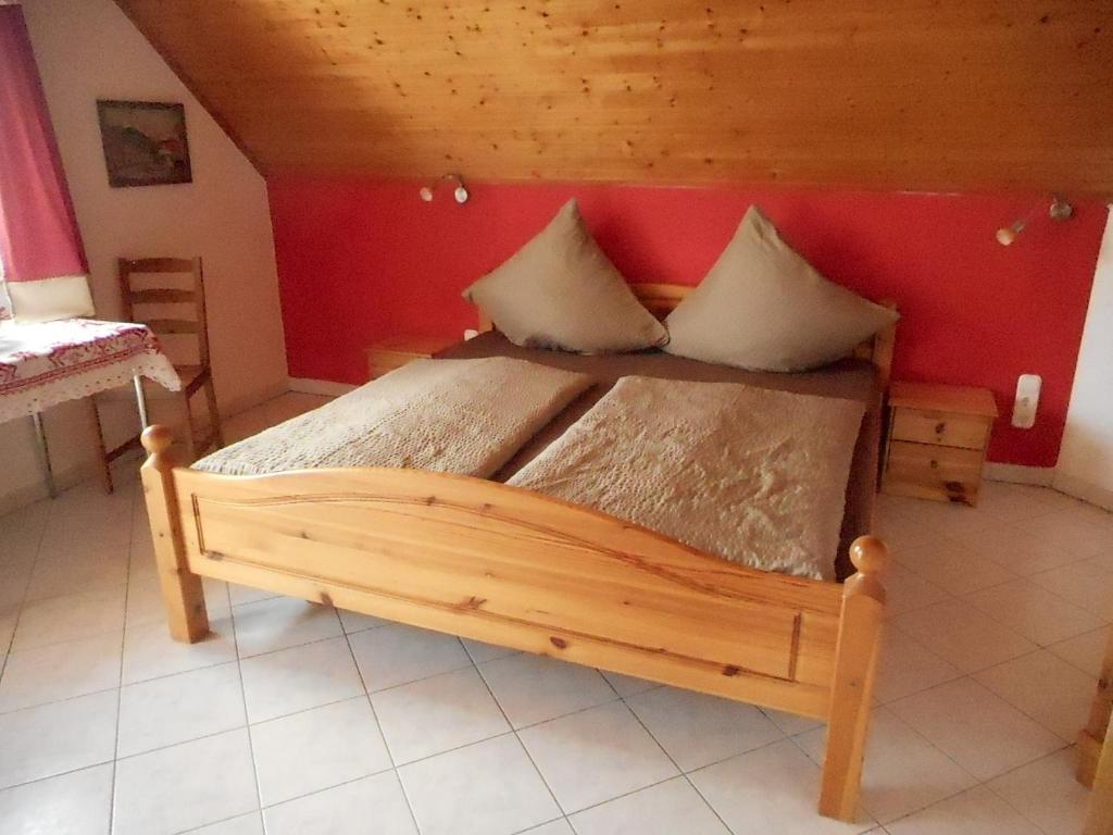 Postel nebo postele na pokoji v ubytování Gästehaus Kathi