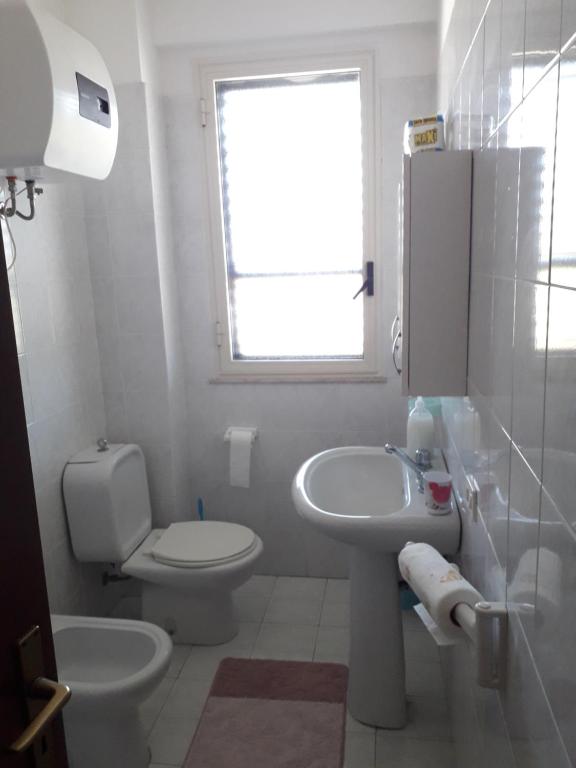 Zdjęcie z galerii obiektu Casa vacanze Ginevra w mieście Fondachello