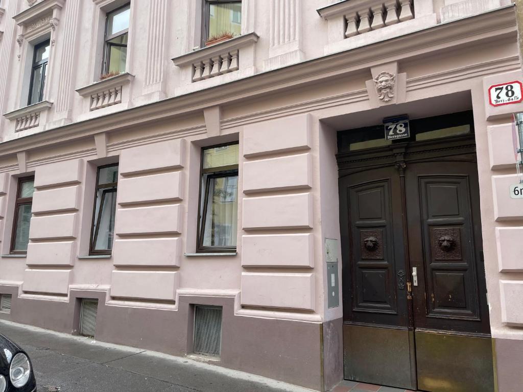 Nice Apartment Near Vienna Center 2 ウィーン 21年 最新料金