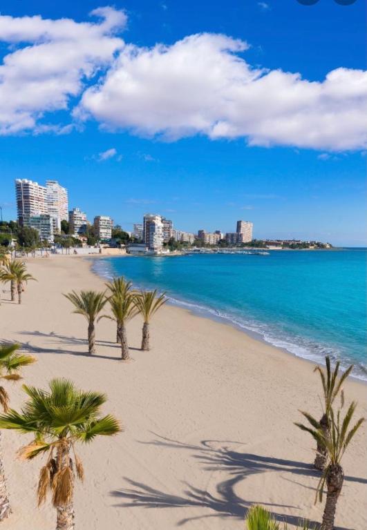 15 Rafael Altamira Apartmento 2 minutes from sea, Alicante ...
