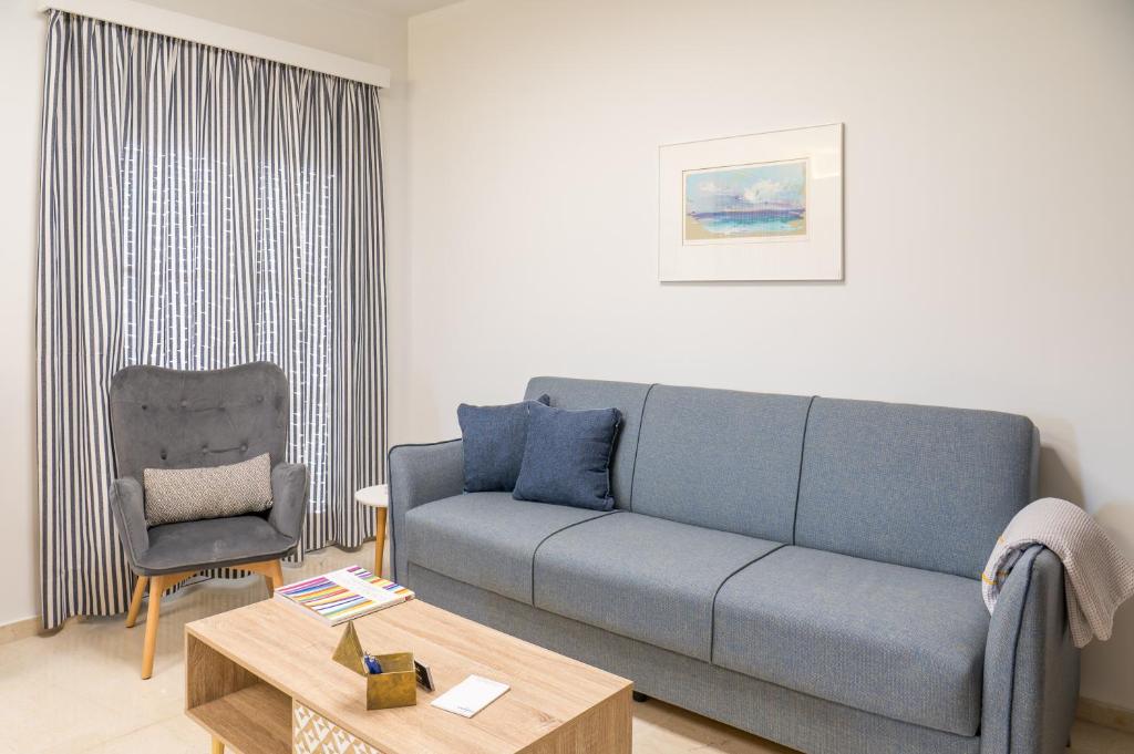 Posezení v ubytování CHROMA Lodge Rafina