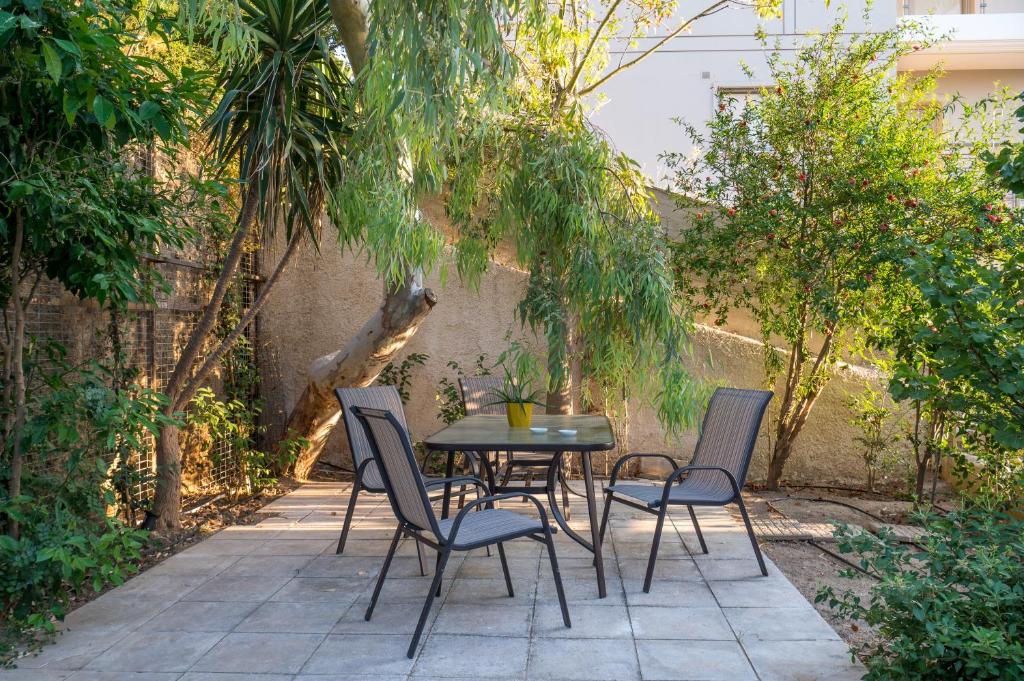 Zahrada ubytování CHROMA Lodge Rafina