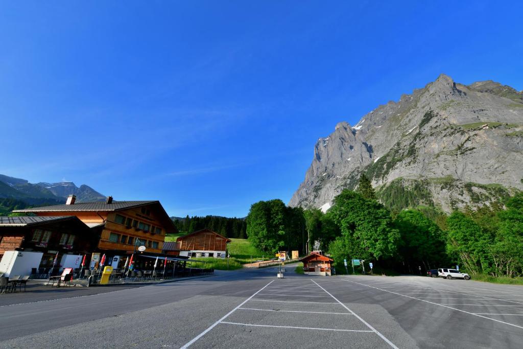 Nespecifikovaný výhled na hory nebo výhled na hory při pohledu z hotelu