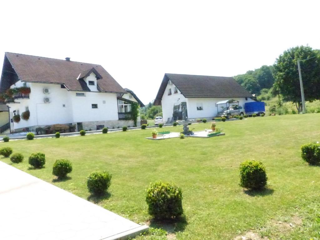 Vonkajšia záhrada v ubytovaní House Pox