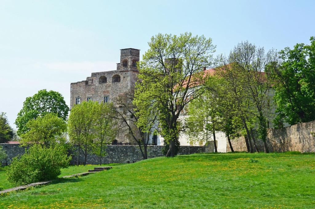 Fortuna Vendégház - Maison De Cinq Chambres