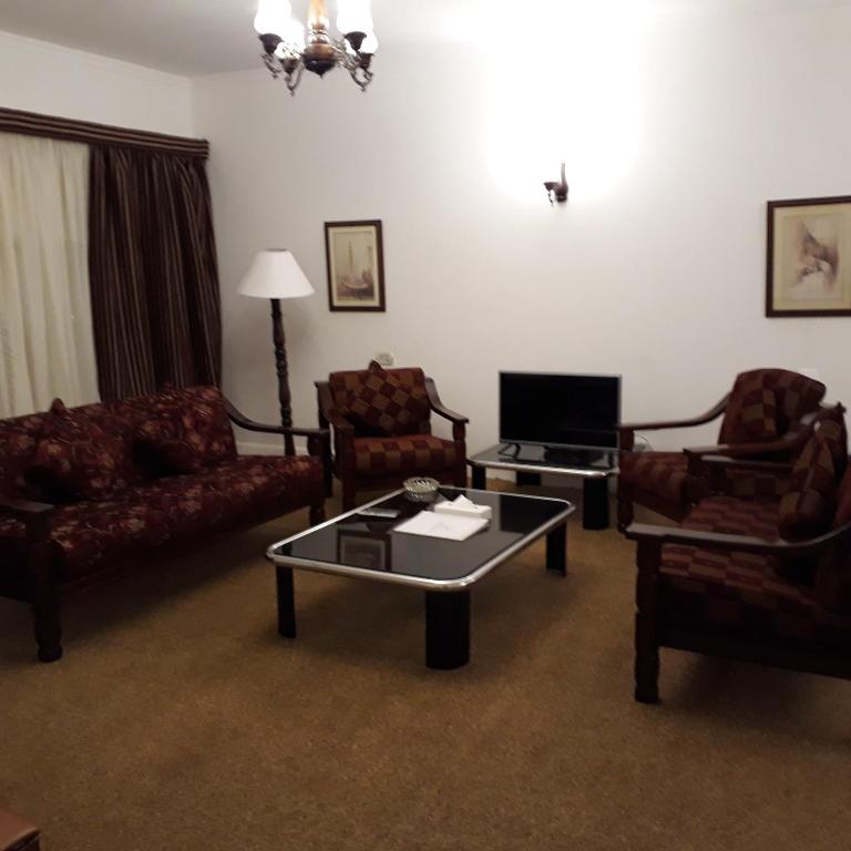 Posezení v ubytování Royal Maadi Hotel