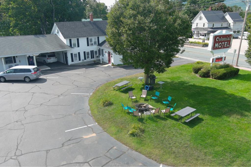Colonial Motel photo