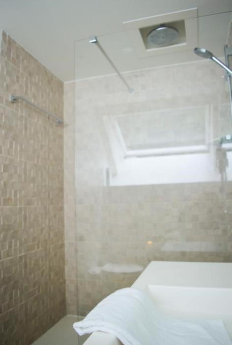 Koupelna v ubytování Hotel La Caleche