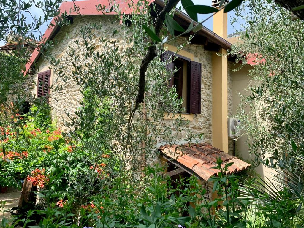 Vonkajšia záhrada v ubytovaní Borgata Cantone Country House B&B