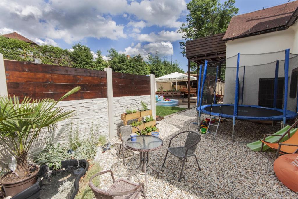 Zahrada ubytování LEVIAL Rooms