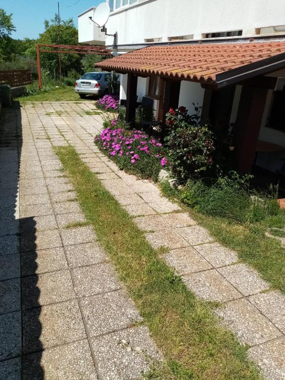Budynek, w którym mieści się apartament