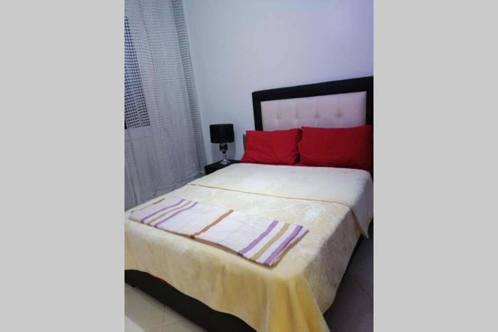 Postel nebo postele na pokoji v ubytování Aprt 6 nouvelle résidence 5 min la plage!!