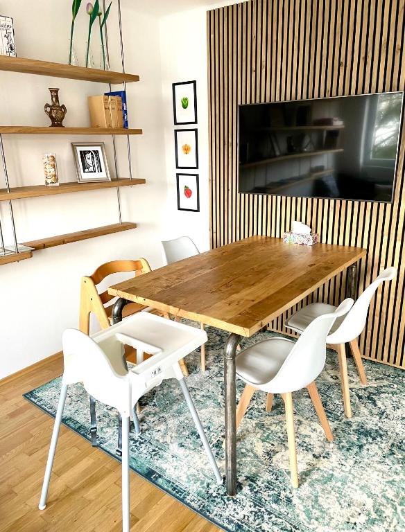 TV i/ili zabavni centar u objektu Apartmán U Kolonády, Poděbrady