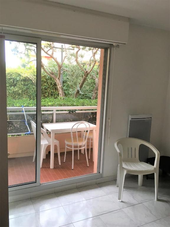 Studio bord de mer à proximité monaco et menton 2 personnes à roquebrune cap martin - Studio With Sofa Bed