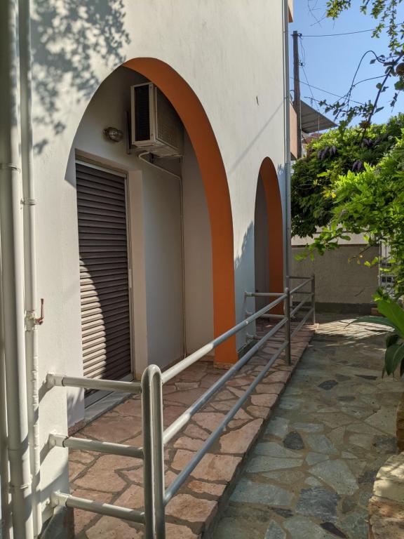 Foto dalla galleria di Hotel Omirico a Gouviá