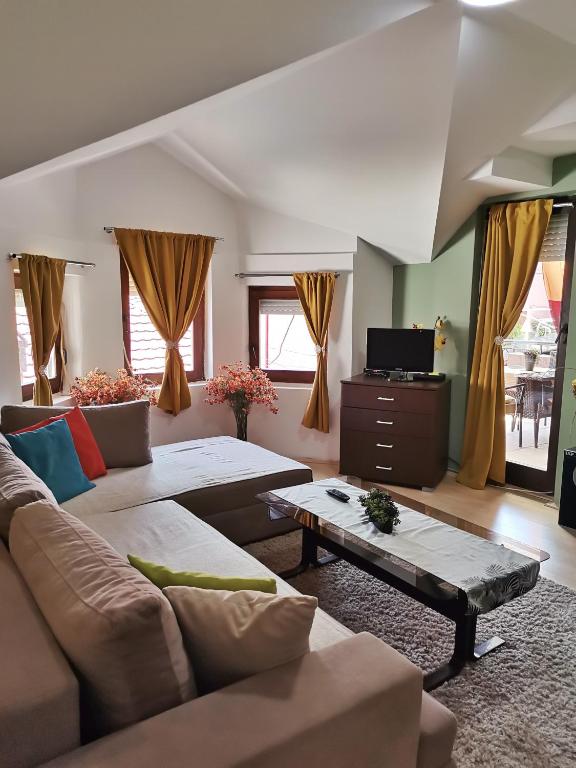Posezení v ubytování Apartment Stasha with free access to gym
