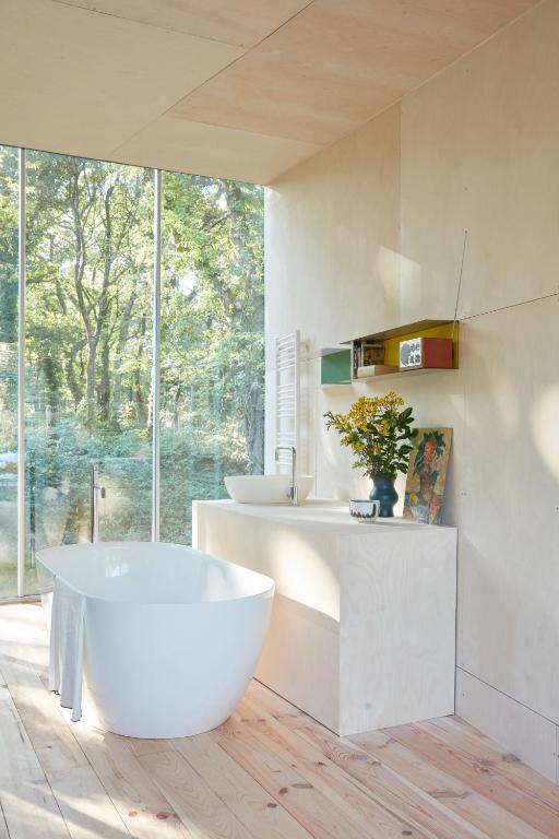 La Belle Folie - Family Room With Bath