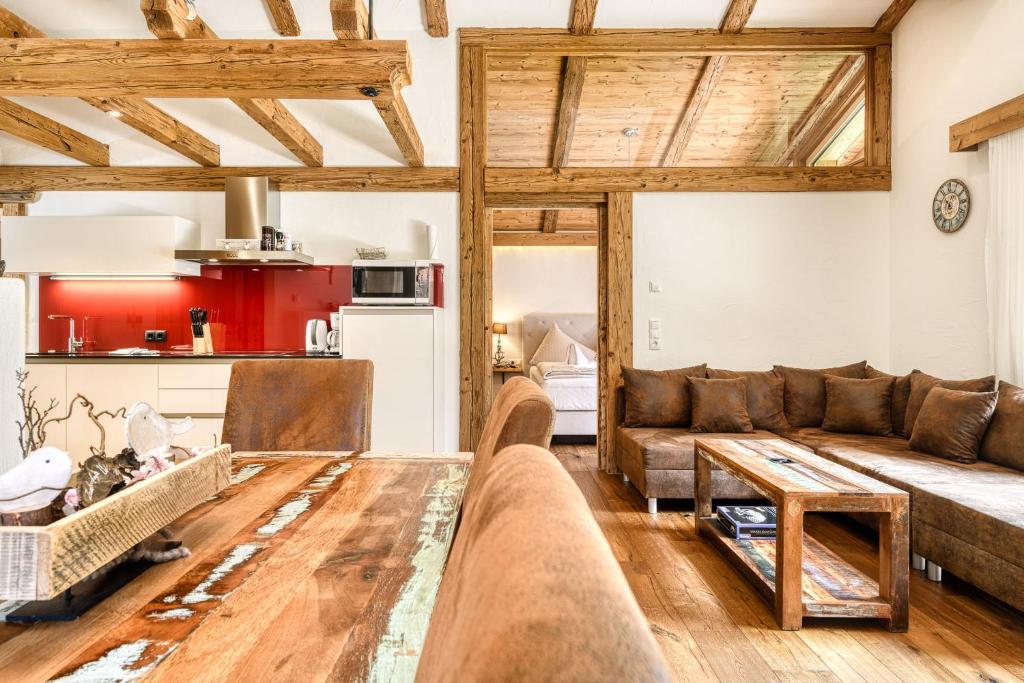 A kitchen or kitchenette at Dahoam-Apartments by A-Appartments