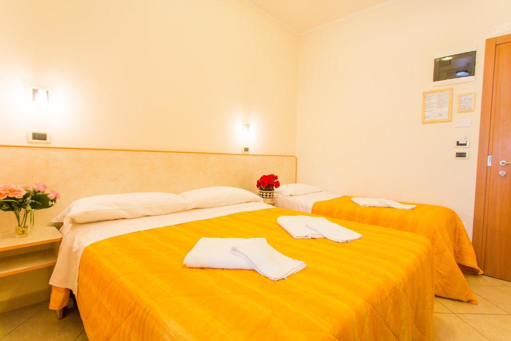 Hotel Favorita Easy Stay Room Only - Classic Quadruple Room