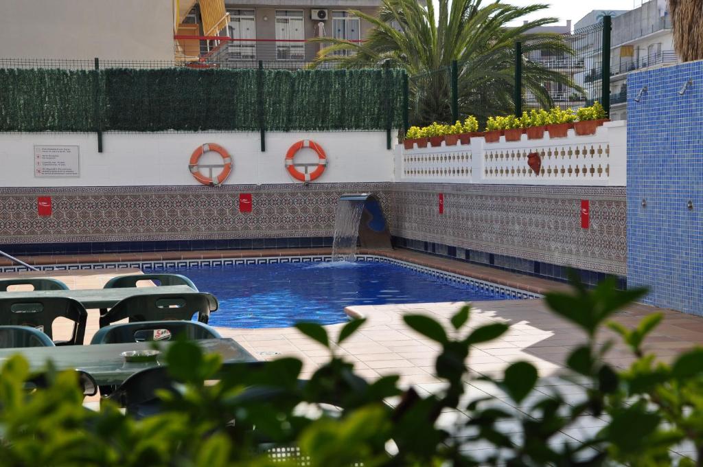 Bazén v ubytování Aparthotel Safari nebo v jeho okolí