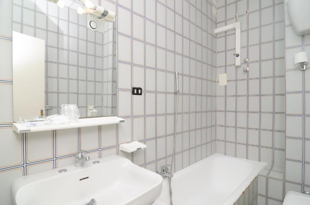 Hotel Flora Wellness & Beauty - Superior Double Or Twin Room With Balcony