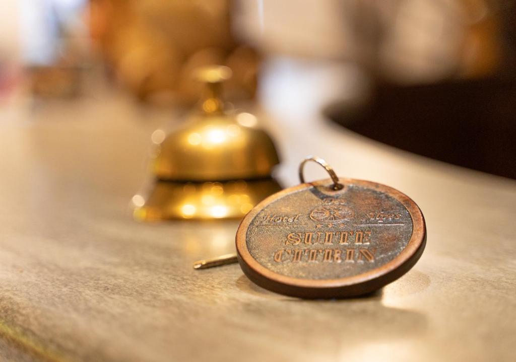 Certifikát, ocenenie alebo iný dokument vystavený v ubytovaní Hotel Des Alpes