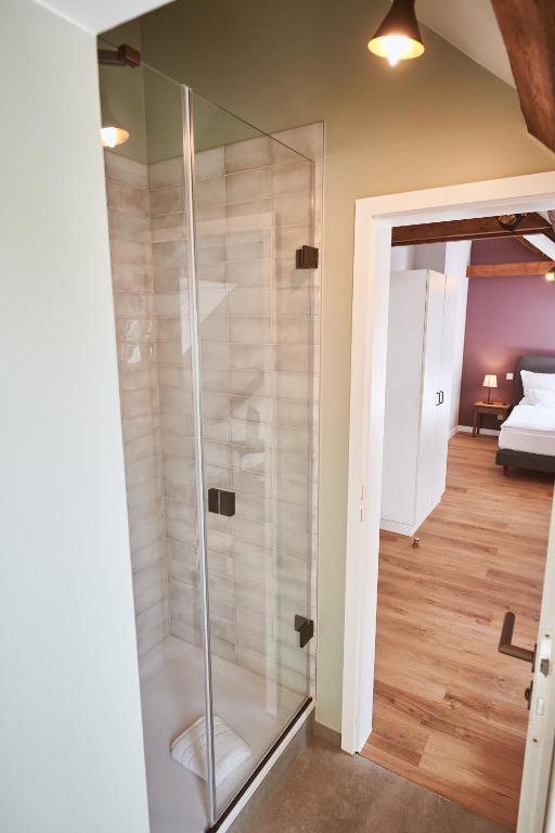 Koupelna v ubytování Gutshotel Baron Knyphausen
