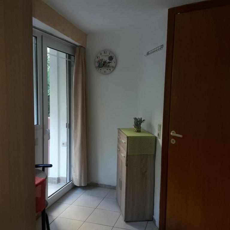 Zdjęcie z galerii obiektu Ground Floor Studio Galini w Retimnie