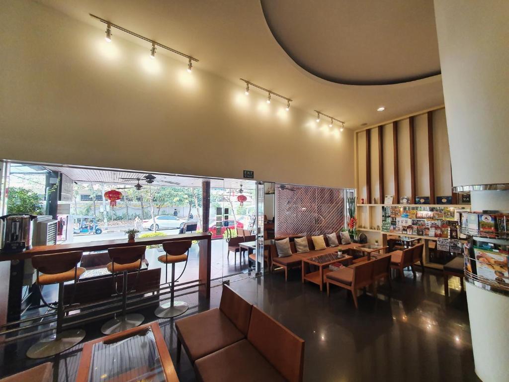 Coffee Shop