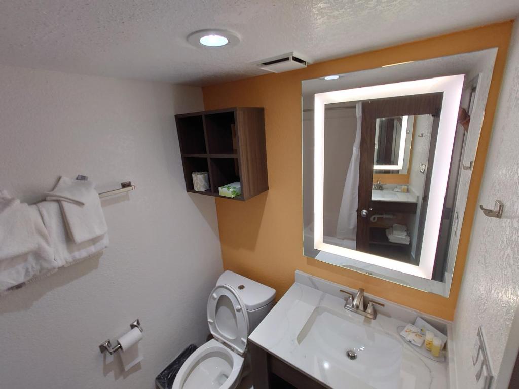 Reagan Resorts Inn photo