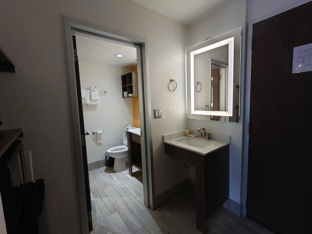 Reagan Resorts Inn photo