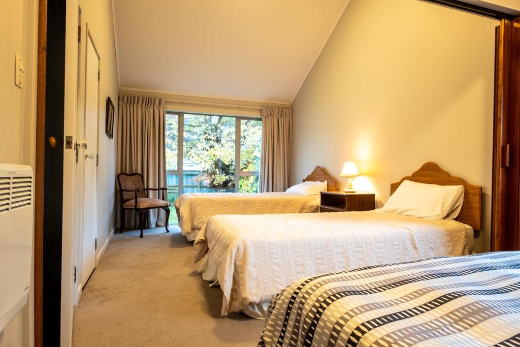 12 Leamington Street - Resim 2