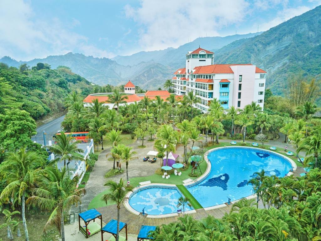 Bazén v ubytování 凱撒趣淘漫旅-台南 HOTEL CHAM CHAM Tainan nebo v jeho okolí