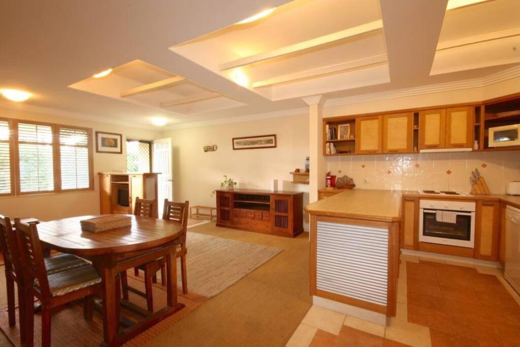 Byron Bay Accom - Byron Break - 4/32 Tennyson St - Housity