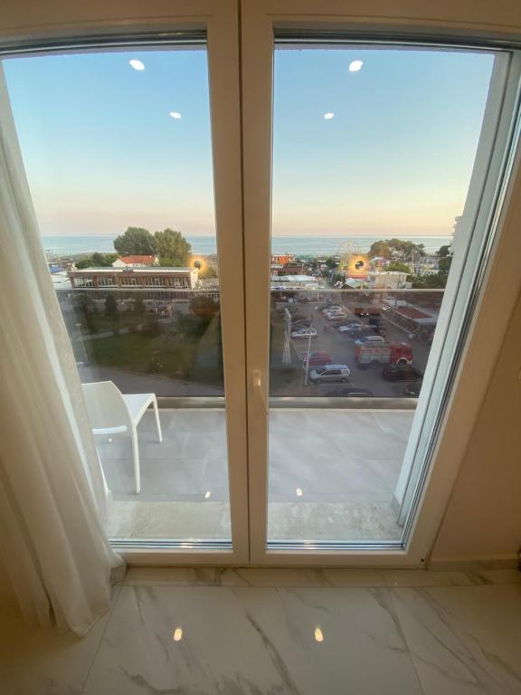 Nespecifikovaný výhled na moře nebo výhled na moře při pohledu z hotelu