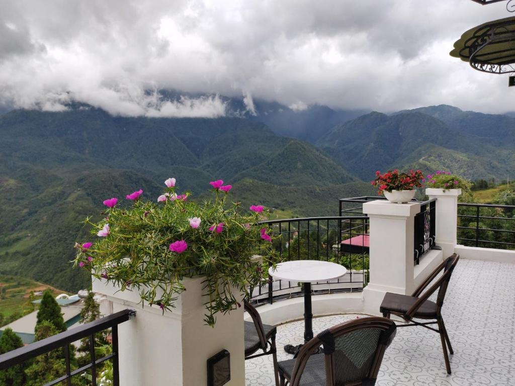 Cat Cat Galerie d’Art - 7