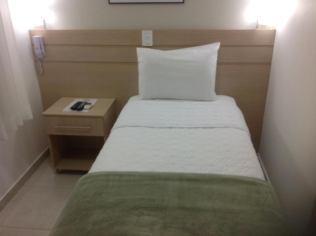  Upper Hotel