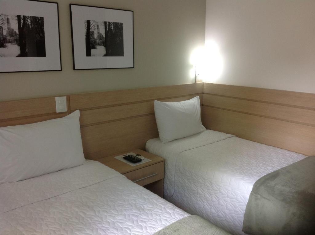  Upper Hotel