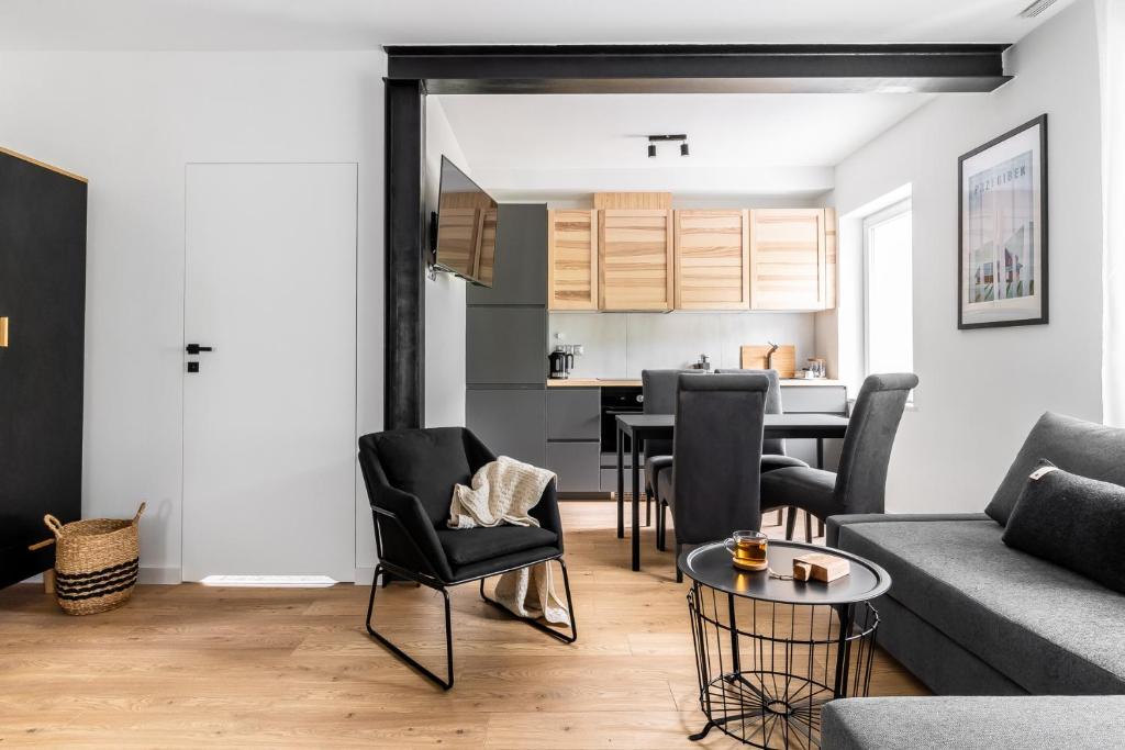 VILLA 10 Active - 12