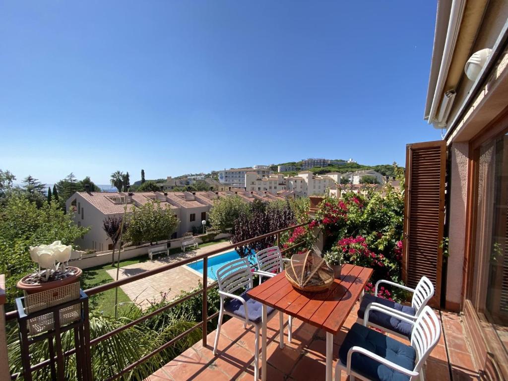 Villa Jardín y piscina en les punxes, Sant Feliu de Guíxols ...