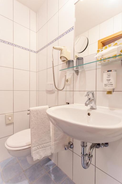 Koupelna v ubytování Altora Eisenbahn Themenhotel