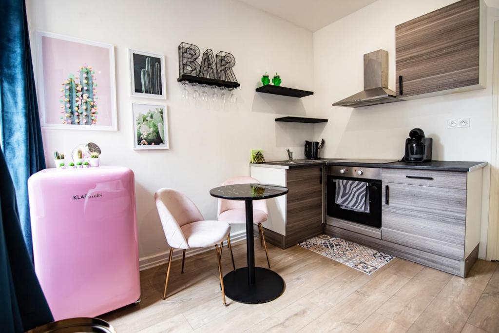 Théâtre Sinne Luxury Apartement - 工作室