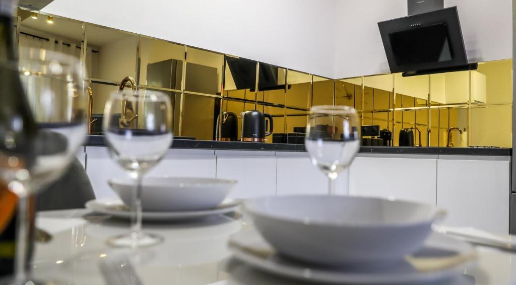 Cracow by Night Apartments - 16