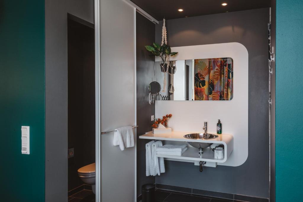 Superbude Hamburg Altona - Resim 31