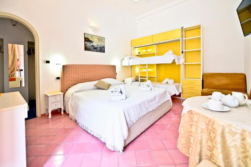 Residenza Sole Amalfi - Quadruple Room