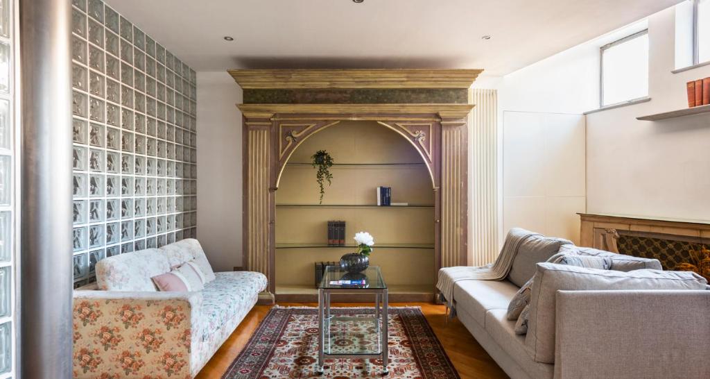 Zdjęcie z galerii obiektu JOIVY Suite Heart of Como 2 w Como