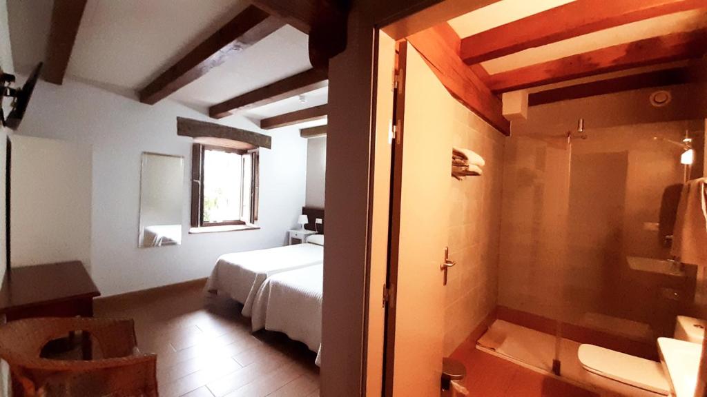 Koupelna v ubytování Hostal-Cicloturismo Lopenea