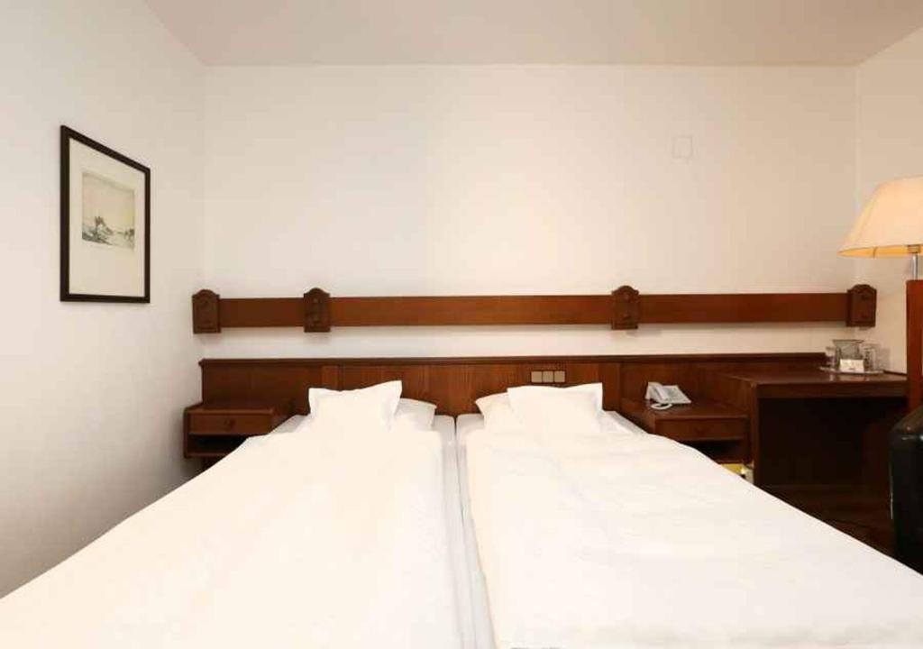 Jägerhof - Resim 38