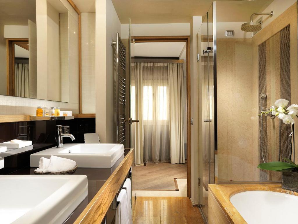 Mario De' Fiori 37 - Resim 3