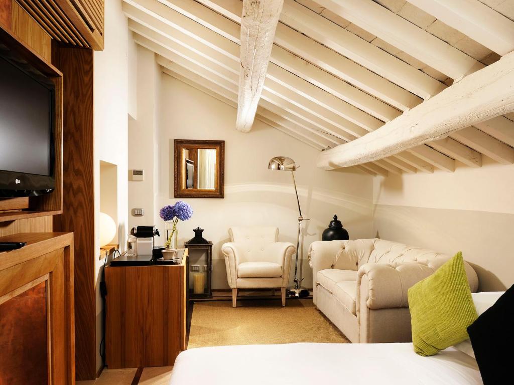 Mario De' Fiori 37 - Resim 5